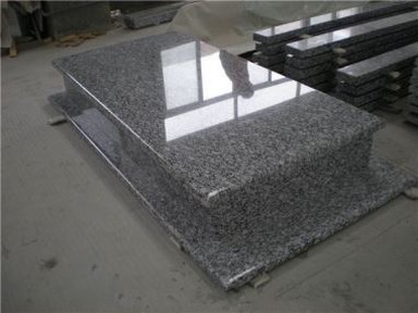 Hvítir granít legsteinar