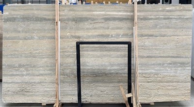 Rómverskt silfurtravertín